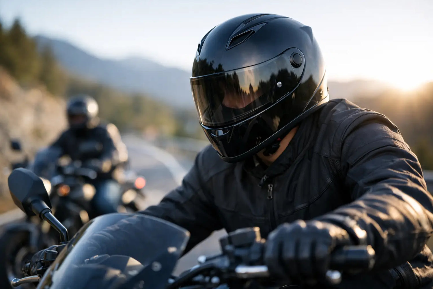 Full Face Helmet Benefits for Real-World Riders