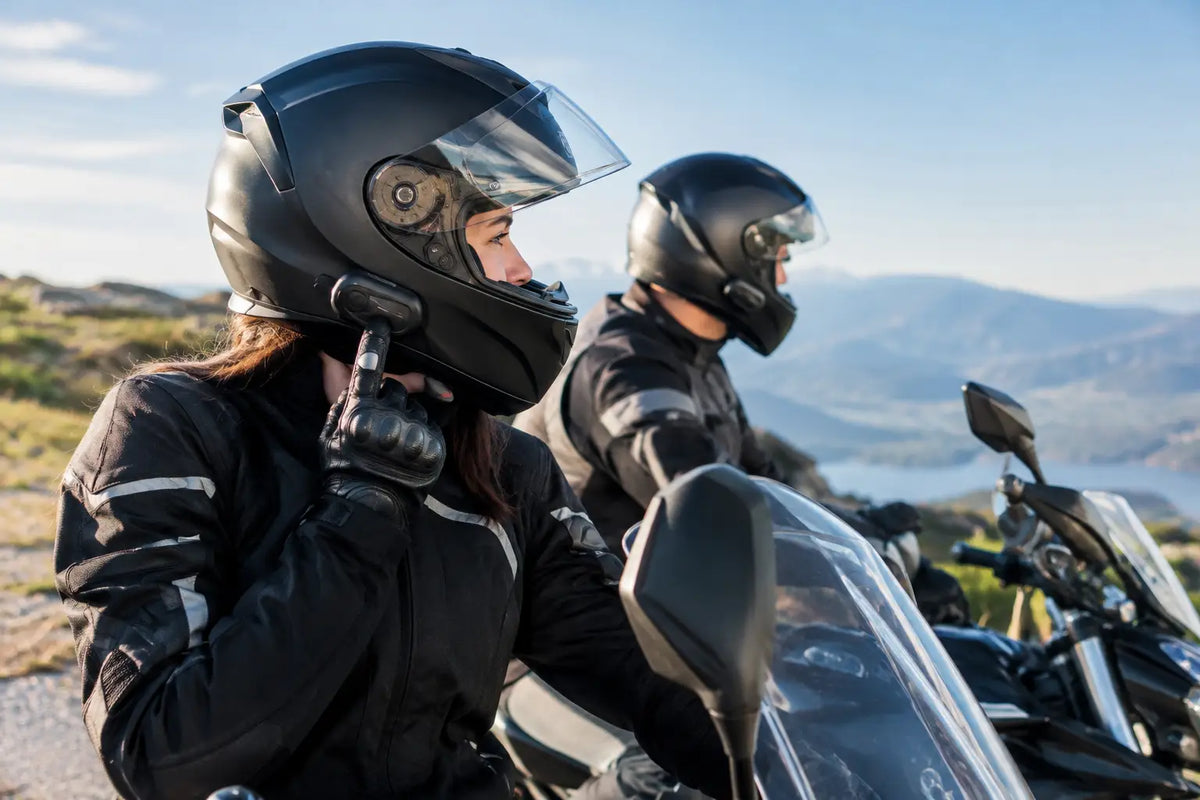 Motorcycle Communication Systems Guide for Riders